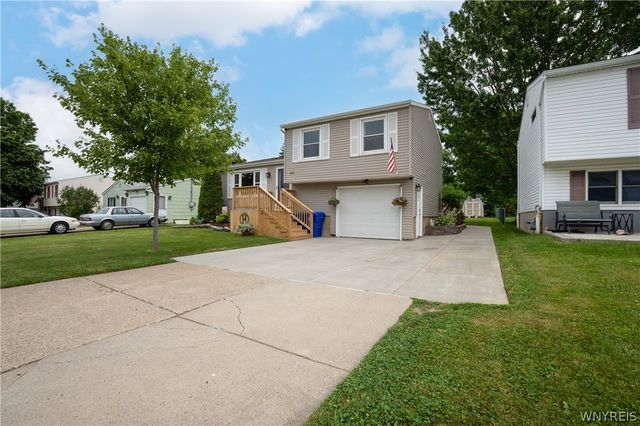 4252 Glenwillow Drive, Hamburg, NY 14075