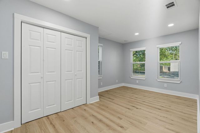 4802 Brighton RD, Austin, TX 78745