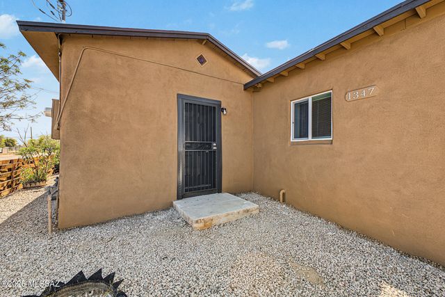 1347 S 7th Avenue, Tucson, AZ 85713