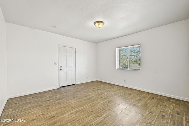 1347 S 7th Avenue, Tucson, AZ 85713