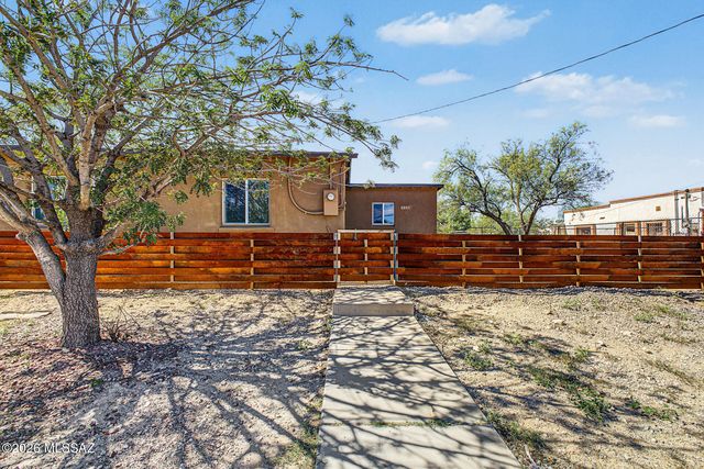 1347 S 7th Avenue, Tucson, AZ 85713