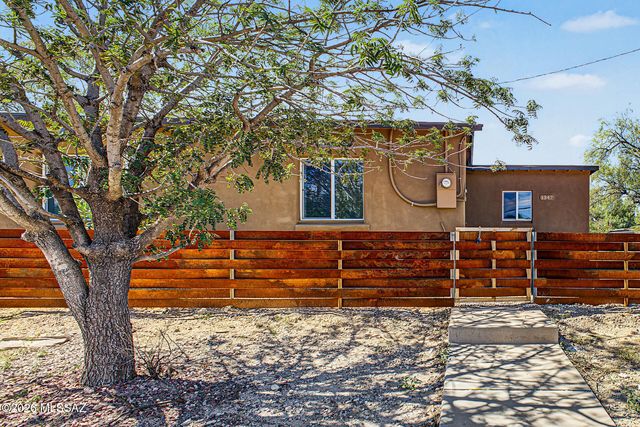 1347 S 7th Avenue, Tucson, AZ 85713