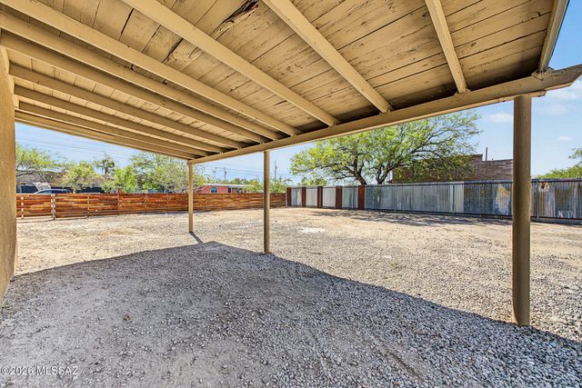 1347 S 7th Avenue, Tucson, AZ 85713