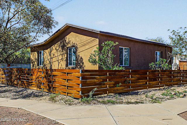 1347 S 7th Avenue, Tucson, AZ 85713