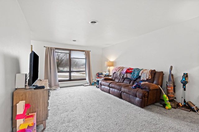 1376 KELLOGG STREET, Green Bay, WI 54303