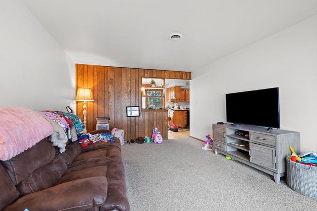 1376 KELLOGG STREET, Green Bay, WI 54303