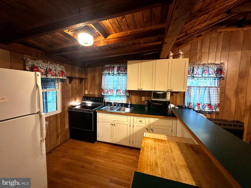 1285 NURSERY RD #20, GREEN LANE, PA 18054 — photo 5