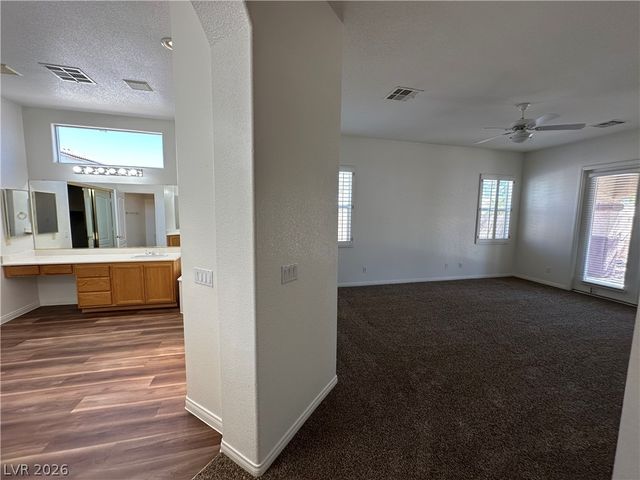 3008 Teal Beach Street, Las Vegas, NV 89117