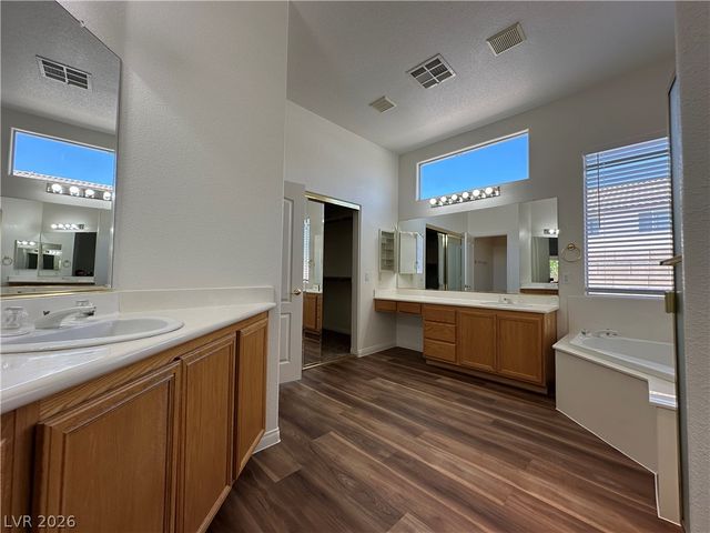 3008 Teal Beach Street, Las Vegas, NV 89117