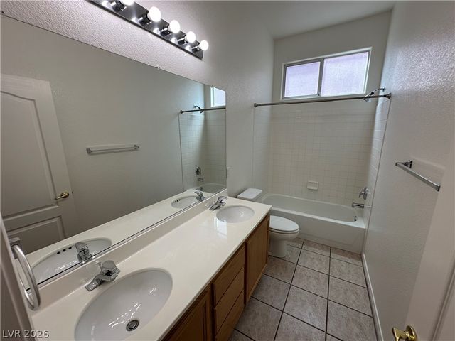 3008 Teal Beach Street, Las Vegas, NV 89117