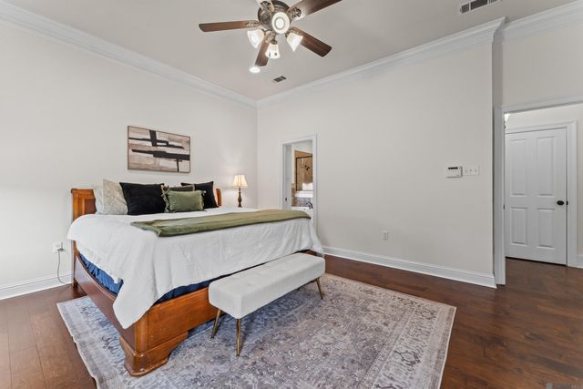 14532 Oak Path Dr, Prairieville, LA 70769