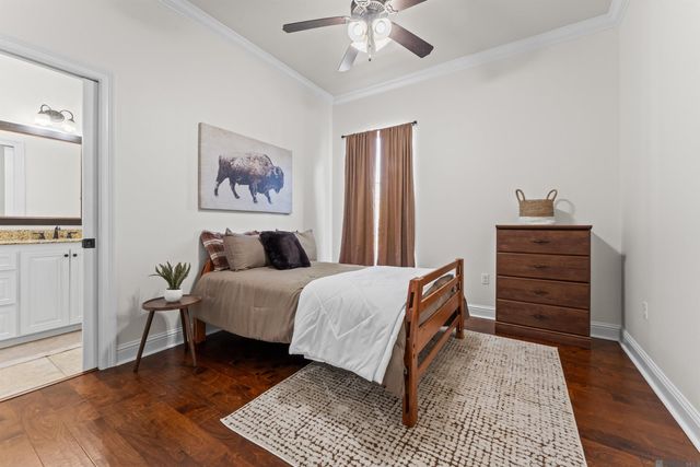 14532 Oak Path Dr, Prairieville, LA 70769