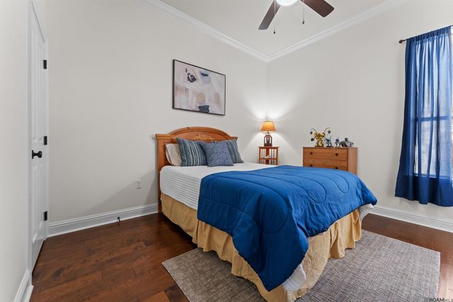 14532 Oak Path Dr, Prairieville, LA 70769