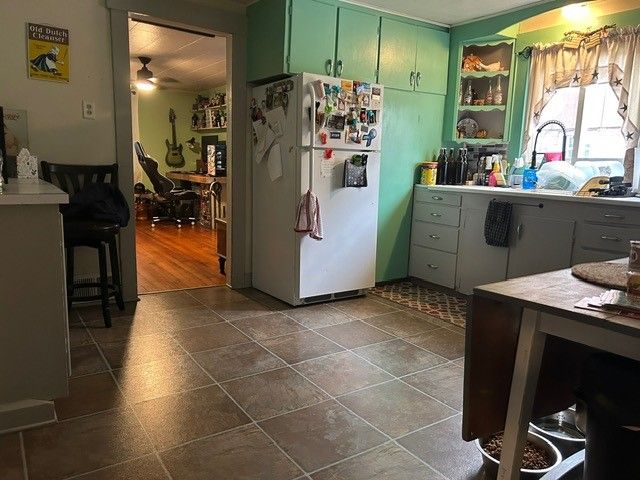 816 Harmony Fisher Ave, Franklin Twp, PA 16117