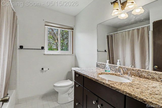 11465 Cedar Island Road, White Lake Charter Township, MI 48386