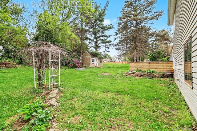 11465 Cedar Island Road, White Lake Charter Township, MI 48386