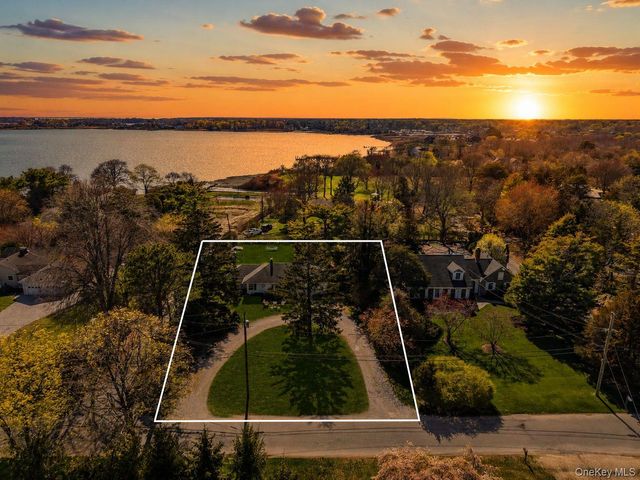 84 Evergreen Avenue, East Moriches, NY 11940