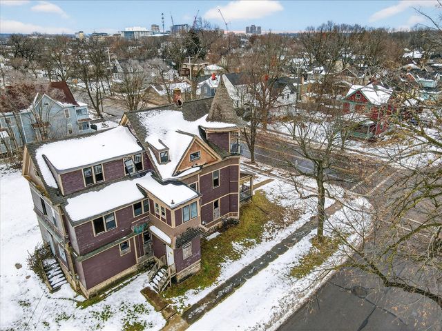 836 W North Street, Kalamazoo, MI 49007