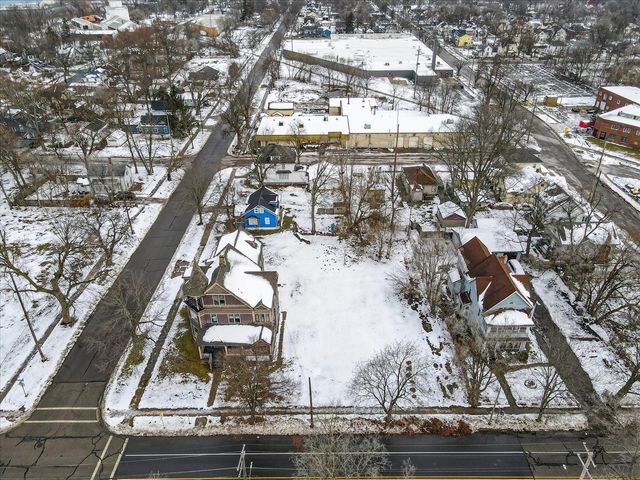 836 W North Street, Kalamazoo, MI 49007