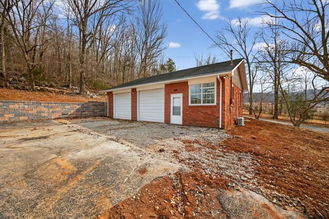 461 Baker Mountain Rd, Sparta, TN 38583