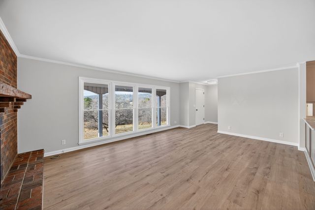 461 Baker Mountain Rd, Sparta, TN 38583