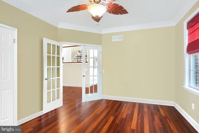 1563 WINSFORD LN, York, PA 17404