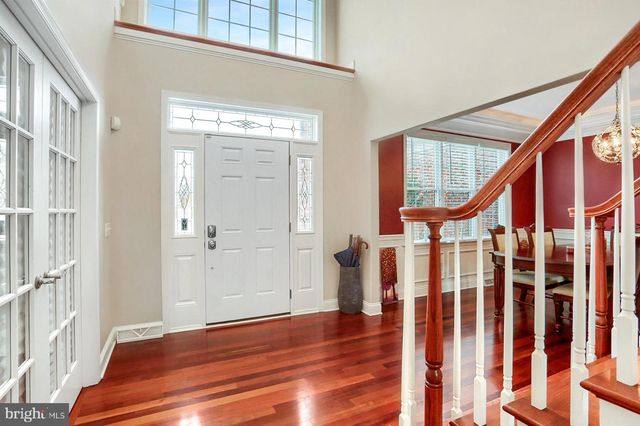 1563 WINSFORD LN, York, PA 17404