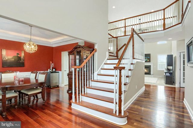 1563 WINSFORD LN, York, PA 17404