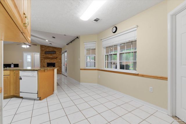 9892 Harlington St, Cantonment, FL 32533