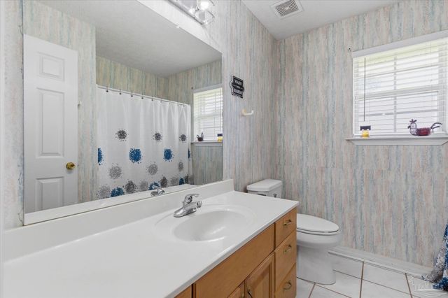 9892 Harlington St, Cantonment, FL 32533