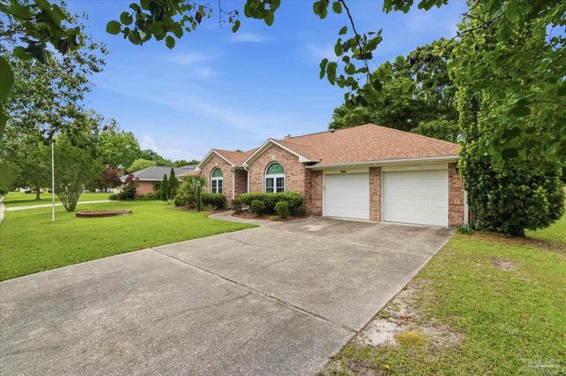 9892 Harlington St, Cantonment, FL 32533
