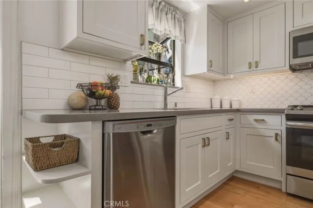 1513 Wollacott, Redondo Beach, CA 90278