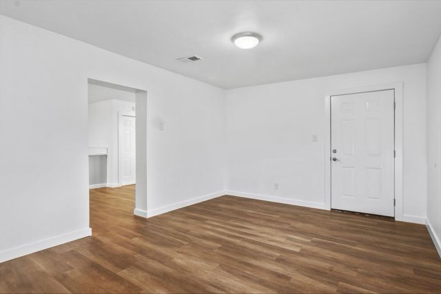 901 Luella Avenue, Deer Park, TX 77536