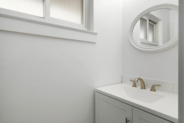 901 Luella Avenue, Deer Park, TX 77536