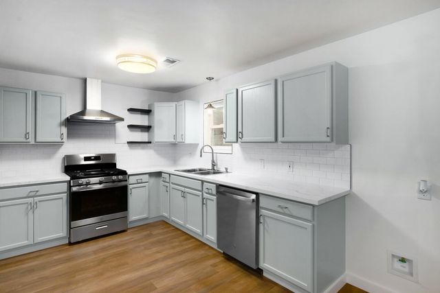 901 Luella Avenue, Deer Park, TX 77536