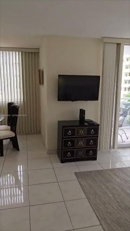 1849 S Ocean Drive 501, Hallandale Beach, FL 33009