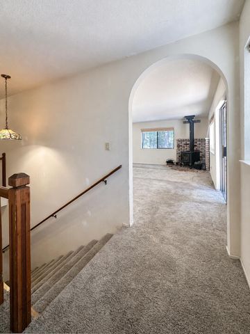 4331 Mountain Lake Ct, Pollock Pines, CA 95726
