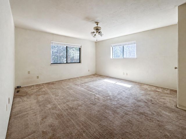 4331 Mountain Lake Ct, Pollock Pines, CA 95726