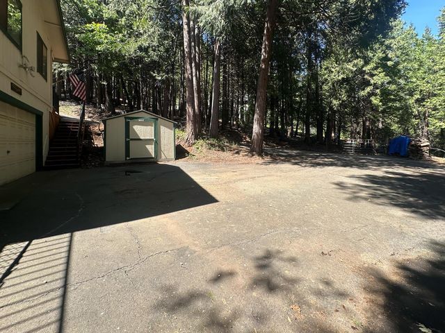 4331 Mountain Lake Ct, Pollock Pines, CA 95726