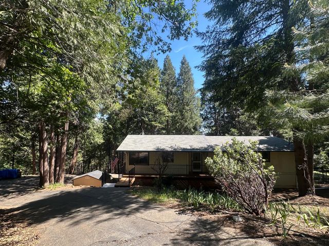 4331 Mountain Lake Ct, Pollock Pines, CA 95726
