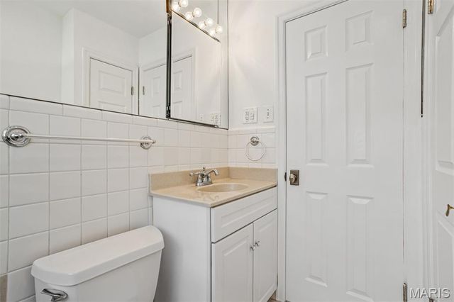 1218 Culverhill Drive, Webster Groves, MO 63119