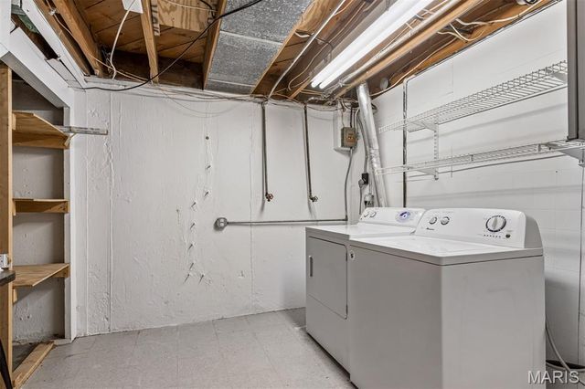 1218 Culverhill Drive, Webster Groves, MO 63119