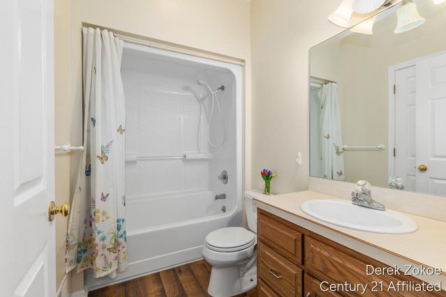 1816 Tiffany Shores Court, Holland, MI 49424