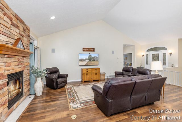 1816 Tiffany Shores Court, Holland, MI 49424