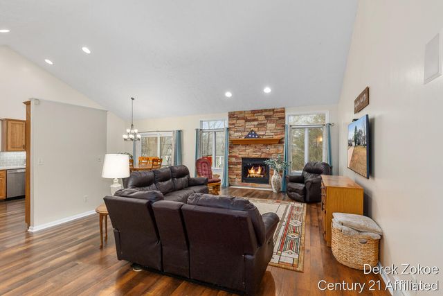 1816 Tiffany Shores Court, Holland, MI 49424