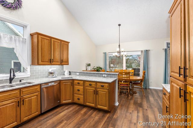 1816 Tiffany Shores Court, Holland, MI 49424