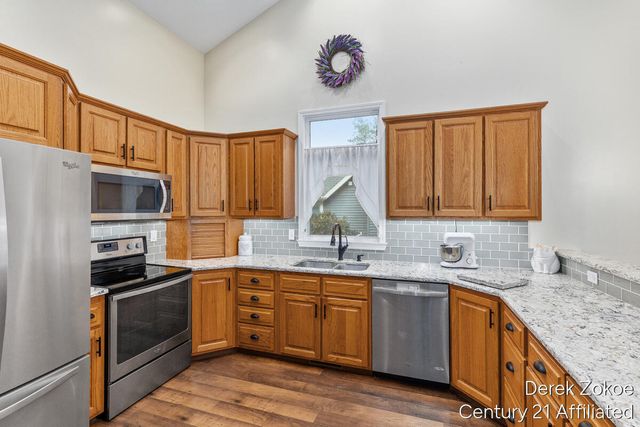 1816 Tiffany Shores Court, Holland, MI 49424