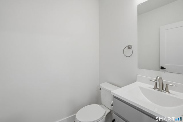 301 Harbour Close 102, New Haven, CT 06519