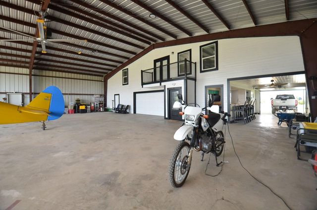 4611 Sport Flyers Lane, Brookshire, TX 77423