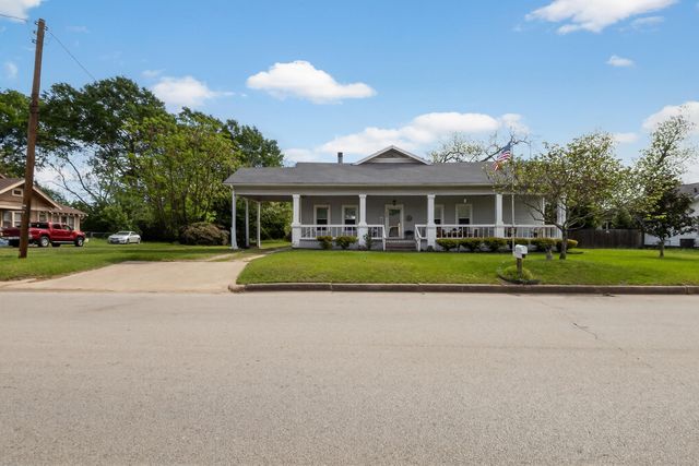 603 N Montgomery, Gilmer, TX 75644